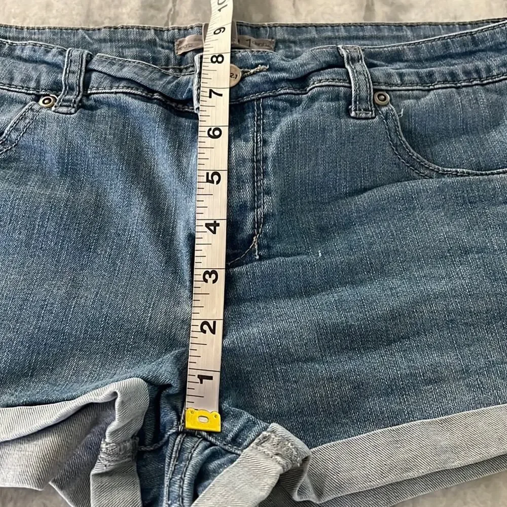 2.1 Denim Blue Cuffed Denim Jeans Shorts Size 29